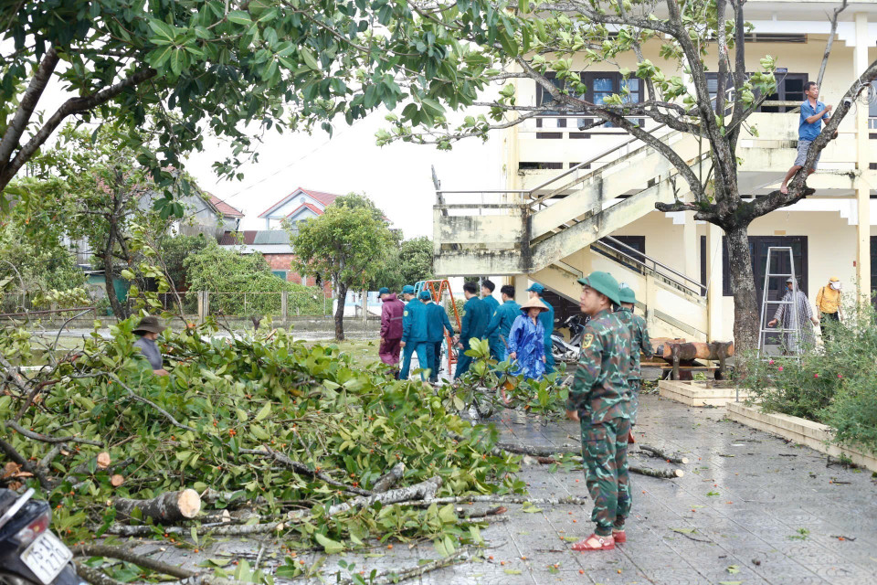 A school in An Xuan Tay hamlet is affected by Typhoon Bualoi. (Photo: Mai Trang – VNA)