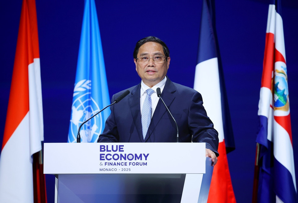 Prime Minister Pham Minh Chinh delivers remarks at the Blue Economy and Finance Forum of the third United Nations Ocean Conference (UNOC 3). (Photo: Duong Giang – VNA)