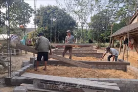Under the housing improvement programme, a house is being built in Cam Tuyen commune, Cam Lo district in Quang Tri province (Photo: VNA)