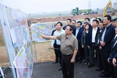 PM inspects construction progress of Gia Binh International Airport
