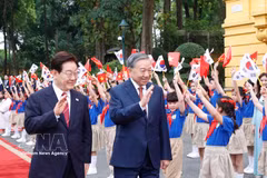 Weekly highlights: RoK President pays state visit to Vietnam