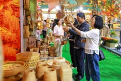 Craftsmanship showcases Vietnamese artistry at Autumn Fair