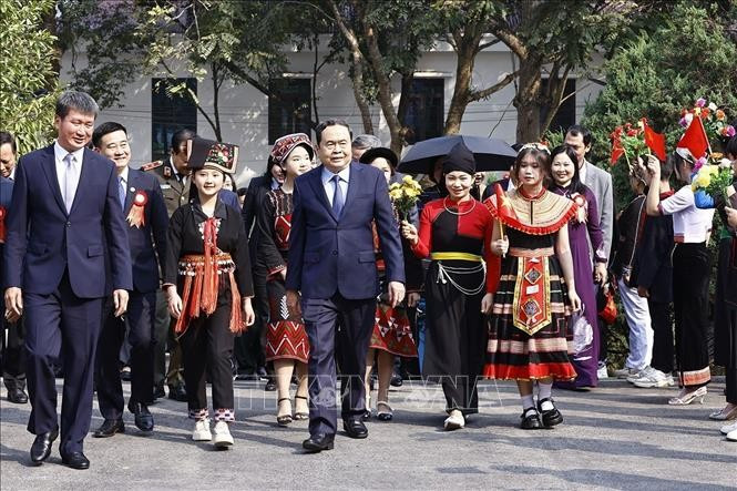 National Assembly Chairman Tran Thanh Man (centre) attends a ceremony announcing the Prime Minister’s decision on recognising Van Yen district of Yen Bai province to meet criteria of a new-style rural area in 2024. (Photo: VNA)