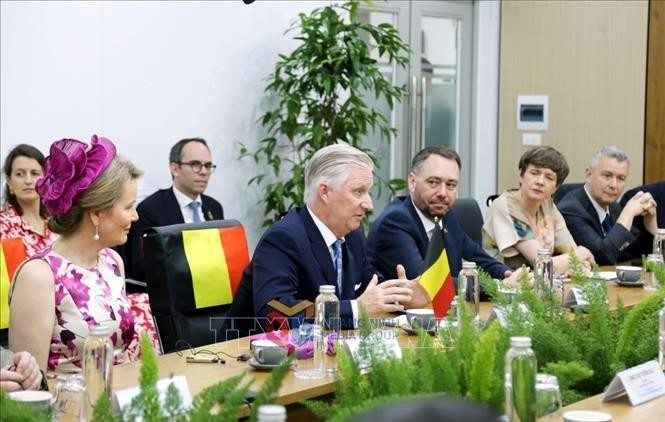 King Philippe of Belgium speaks at the working session in Quang Ninh on April 2 (Photo: VNA)