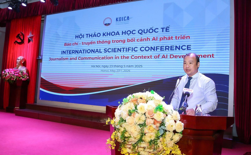 Permanent Deputy Minister of Culture, Sports, and Tourism Le Hai Binh speaks at the event (Photo: VNA)