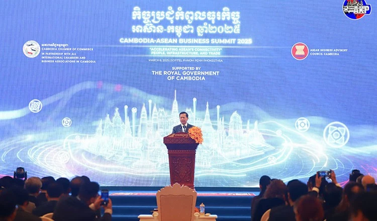 Cambodian Prime Minister Samdech Thipadei Hun Manet speaks at the forum (Photo: khmertimeskh.com)