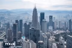 Buildings in Kuala Lumpur, Malaysia (Illustrative photo: AFP/VNA)