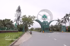 Nam Cau Kien Industrial Park - A representative private sector model in Hai Phong that has been selected by the United Nations Industrial Development Organisation (UNIDO) as one of 37 industrial parks from seven countries participating in the Global Eco-Industrial Park Programme. (Photo: VNA) 
