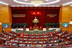 At the closing session of the second meeting of the 14th Party Central Committee. (Photo: VNA)