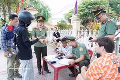 Tuyen Quang police tighten checks on foreigners in border areas. (Photo: VNA)