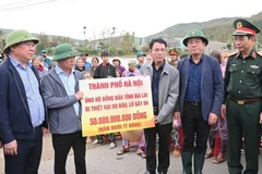 Hanoi provides 50 billion VND (nearly 1.9 million USD) in aid for Gia Lai province on November 22 (Photo: vov.vn)