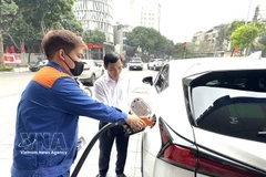 A petrol station in Hanoi (Photo: VNA)