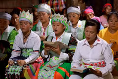 Members of the Mong ethnic group in Cao Bang province say that embracing Protestantism and participating in local congregations has brought positive changes to their lives, fostering closer bonds and a strong sense of solidarity among followers. (Photo: VNA)