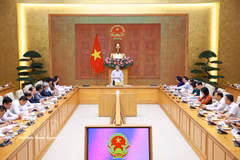 Prime Minister Le Minh Hung speaks at the working session with the Ministry of Culture, Sports and Tourism. (Photo: VNA)