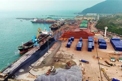 Berth No. 3 at Vung Ang Port in Ha Tinh province receives cargo vessels in early 2026. (Photo: VNA)