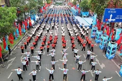 A mass dance performance by students. (Source: Ho Chi Minh City Party Organisation's portal)