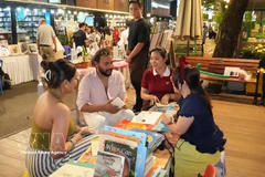 Ho Chi Minh City Book Street attracts a large number of vistors. (Photo: VNA)