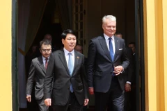 State President Luong Cuong (L) and his Lithuanian counterpart Gitanas Nauseda (Photo: VNA)