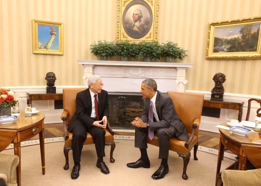 Party General Secretary Nguyen Phu Trong holds talks with U.S. President Barack Obama at the White House on July 7, 2015, during his official visit to the US. (Photo: Tri Dung - VNA)