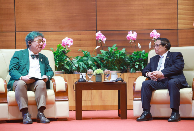 At the reception in Hanoi on April 17 (Photo: VNA) vna-potal-thu-tuong-tiep-tong-giam-doc-vien-tang-truong-xanh-toan-cau-7977598.jpg