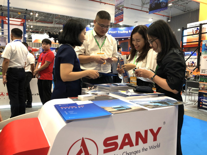 The exhibition serves as an essential platform for assessing potential, identifying trends, and formulating strategies for sustainable logistics development. (Photo: VNA) vna-potal-khai-mac-trien-lam-quoc-te-logistics-viet-nam-lan-thu-3-tai-tp-ho-chi-minh-8182663.jpg