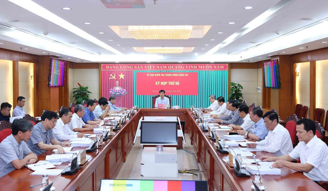 At the 56th session of the Party Central Committee’s Inspection Commission (Photo: VNA) vna-potal-ky-hop-thu-56-uy-ban-kiem-tra-trung-uong-8062807.jpg