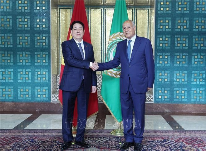 vna-potal-chu-tich-nuoc-luong-cuong-phat-bieu-chinh-sach-tai-lien-doan-arab-stand-8237.jpg