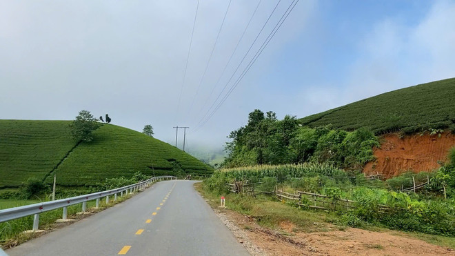 Roads are being upgraded to facilitate travel from Viet Tri city to tourist sites. (Photo: baophutho.vn) phu-tho-3.jpg