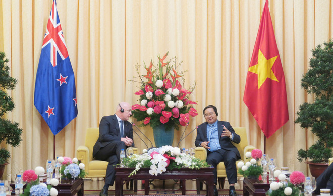 At the meeting between Chairman of the Ho Chi Minh City People’s Committee Nguyen Van Duoc and New Zealand Prime Minister Christopher Luxon. (Photo: VNA) hcm-city-and-new-zealand1.jpg