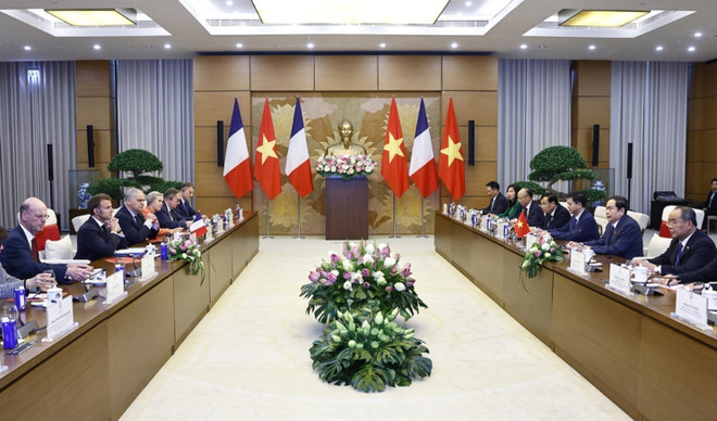 At the meeting between Vietnamese National Assembly Chairman Tran Thanh Man and French President Emmanuel Macron on May 26 (Photo: VNA) vna-potal-chu-tich-quoc-hoi-tran-thanh-man-hoi-kien-tong-thong-phap-emmanuel-macron-8055680-1.jpg