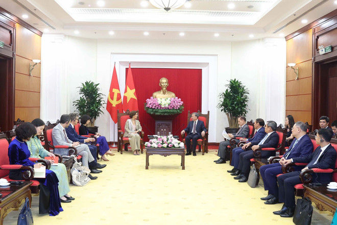 At the reception for UNESCO Director-General Audrey Azoulay in Hanoi on June 27. (Photo: VNA) vna-potal-tong-bi-thu-to-lam-tiep-tong-giam-doc-unesco-8118262.jpg