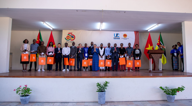 vna-potal-trien-lam-anh-viet-nam-mozambique-50-nam-doan-ket-va-phat-trien-8118218.jpg