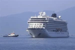 Cruise ship Ms Viking Yidun enters Cam Ranh Bay. (Photo published by VNA)