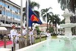 ASEAN flag raised in Laos to mark bloc’s founding anniversary. (Photo: VNA)