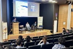 Assoc. Prof. Dr Nguyen Viet Nhung, Dean of Medicine at University of Medicine and Pharmacy, Vietnam National University (VNU) Hanoi, speaks online on Vietnam’s digital transformation strategy in medical education. (Photo: VNA) 