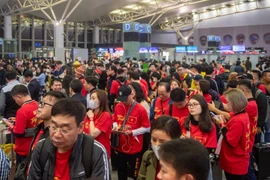 Vietnamese fans flock to Thailand for ASEAN Cup 2024 final (Photo: VNA)