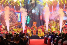 A wide range of vibrant art performances are staged as part of the Spring Fair 2026. (Photo: VNA)