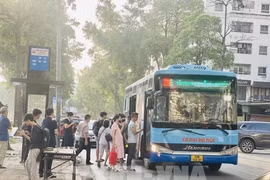 Hanoi is stepping up efforts to transition toward green transport. (Photo: VNA)