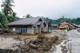 Indonesia investigates corporate role in floods and landslides (Photo: VNA)