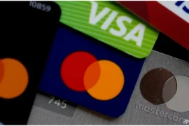File photo of Visa and Mastercard credit cards. (Photo: AP) 