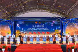 The groundbreaking ceremony for Phan Thiet Airport on April 27 (Photo: VNA)