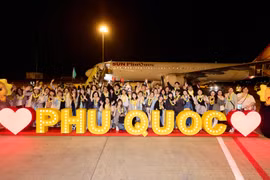 Over 200 passengers from Taiwan (China) arrive in Phu Quoc on Sun PhuQuoc Airways’ inaugural international flight. (Photo: Sun Group)