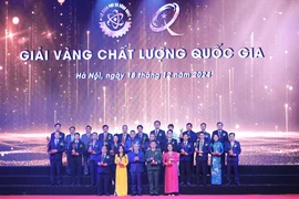 Award winners at the Vietnam National Quality Awards and Asia-Pacific Awards for 2021-2023 (Photo: VNA)