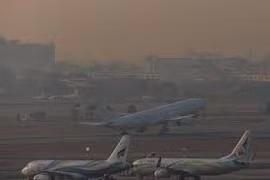 Bangkok Airways is suspending some domestic flights as smog could make visibility too poor for planes to land (Photo: straitstimes.com) 