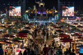 A night market at Xishuangbanna, China (Photo: english.news.cn)