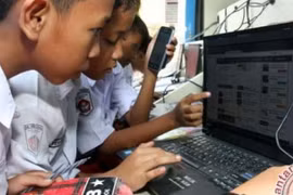 Indonesia: Parents are advised to use applications to monitor internet usage (Photo: ANTARA)