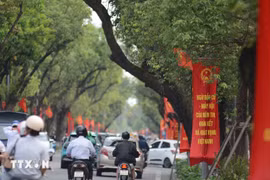 Main streets in Hue city are decorated with banners and propaganda posters promoting the upcoming elections. (Photo: VNA) 