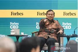 President Prabowo Subianto presents his remarks during the Forbes Global CEO Conference, Jakarta, October 15, 2025. (Photo: en.antaranews.com)