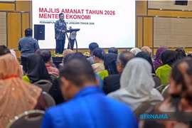 Malaysian Minister of Economy Akmal Nasrullah Nasir speaks at the Economy Minister Mandate 2026 on January 8. (Photo: Bernama)
