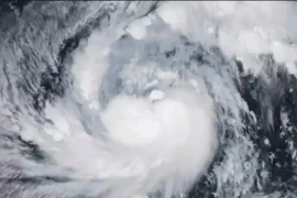 The Philippines evacuates 100,000 people as Fung-wong intensifies into super typhoon. (Photo: economictimes)